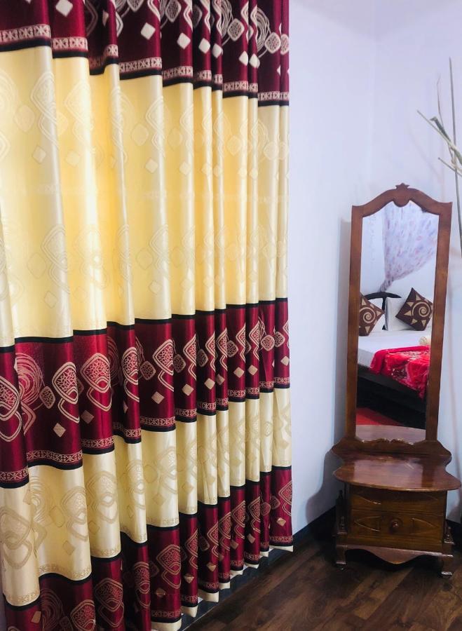 Vinish Inn Nallathanniya Buitenkant foto
